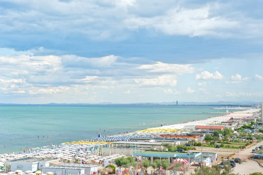 Hotel Torremaura Milano Marittima Buitenkant foto